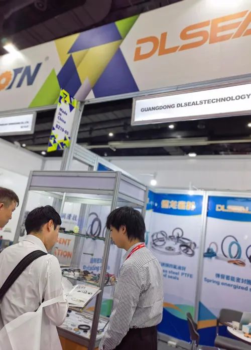 2023泰國國際機(jī)床和金屬加工機(jī)械展覽會(huì)第二天1